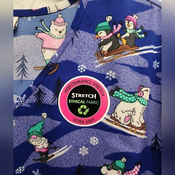 Nwt Scrubstar Women Christmas Winter Chillin’ V-Neck Print Scrub Top - Picture 7 of 7